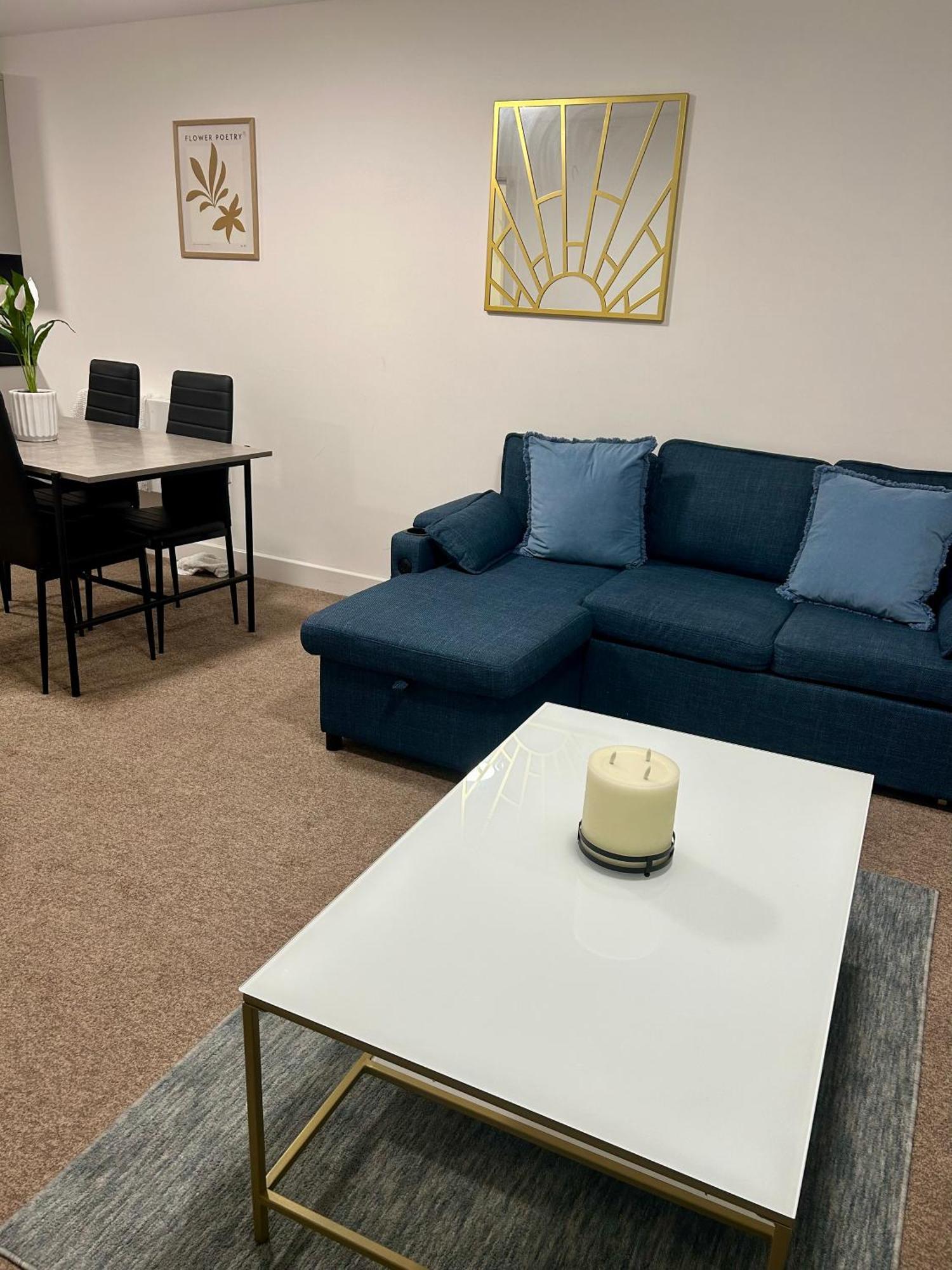 Failsworth Luxury Apartment With Free Parking By Daley Stays 맨체스터 외부 사진